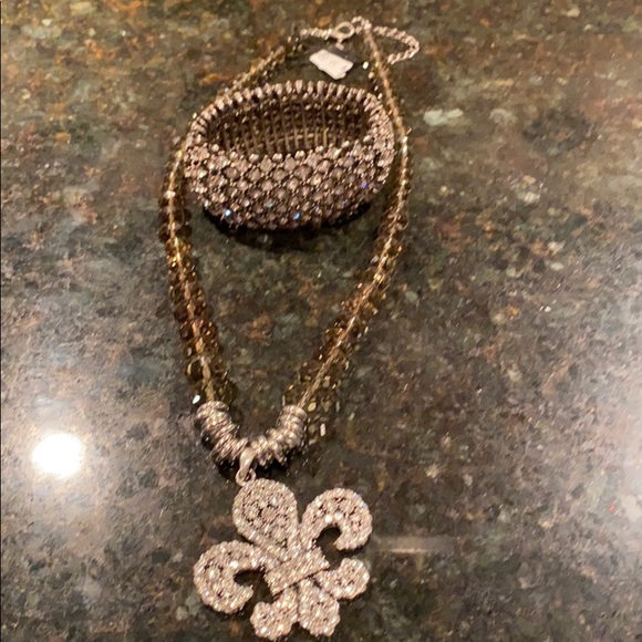 🆕Rhinestone Bracelet & Fleur de lis Necklace - Picture 1 of 4
